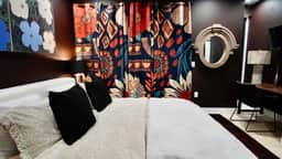 Merlot Chambers | Case Collective | NoHo