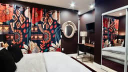 Merlot Chambers | Case Collective | NoHo