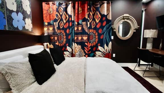 Merlot Chambers | Case Collective | NoHo